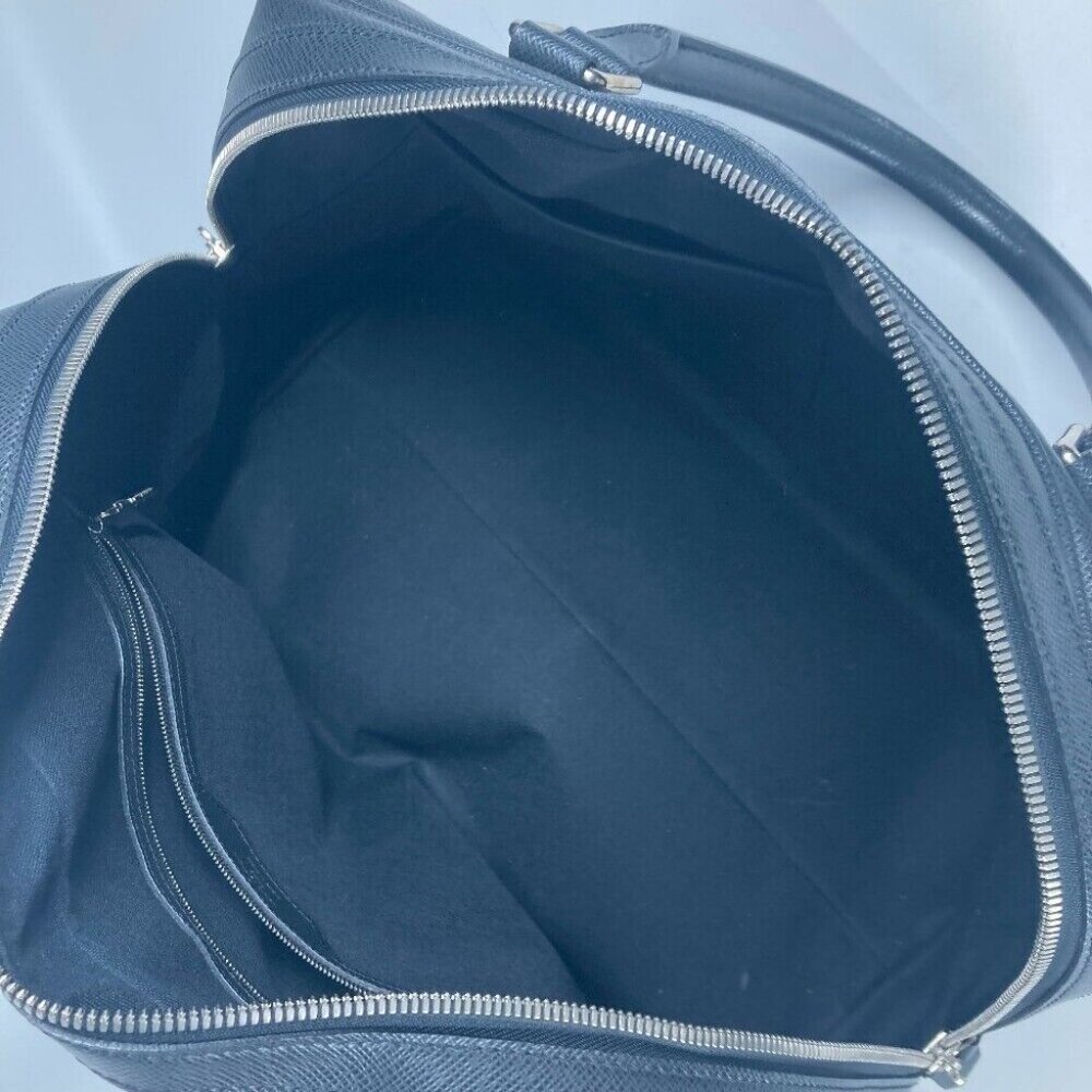 LOUIS VUITTON Taiga Stanislav Travel Bag Hand Bag Taiga Leather Black - Picture 12 of 16